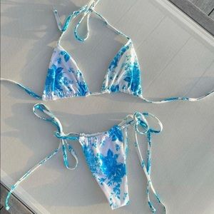 FRANKIES BIKINIS English tea room Tia set